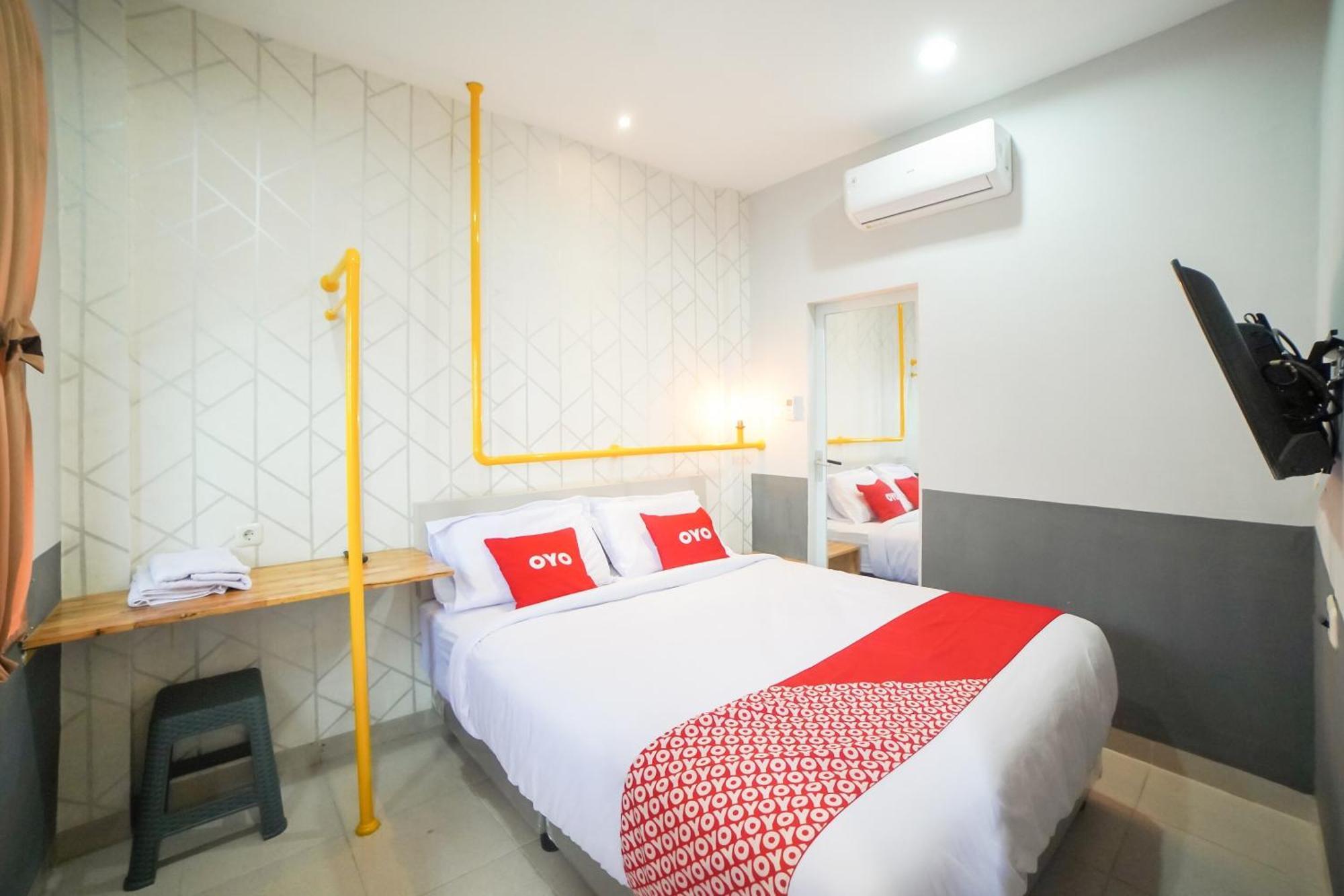 Capital O 90874 Millenium Inn 2 Medan Exterior photo